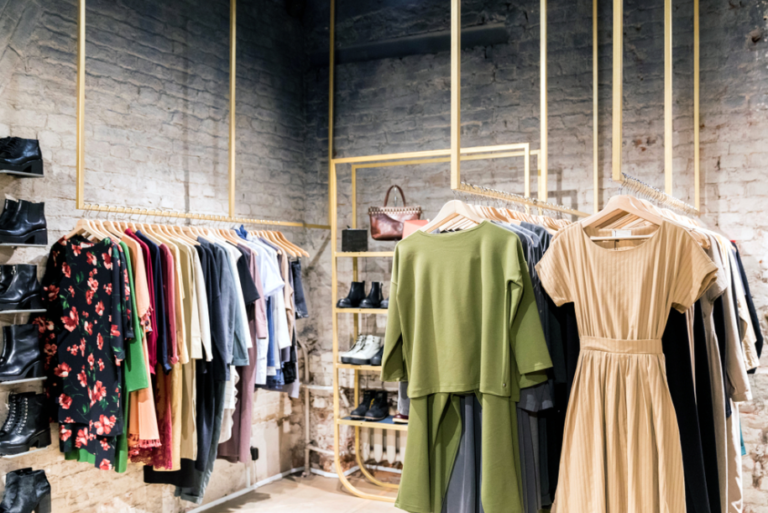 How to open a Profitable Fashion Clothing Store The Definitive Guide