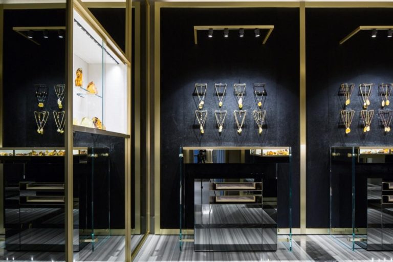 12 Unique Jewelry Display Ideas For Your Jewelry Store & Showroom