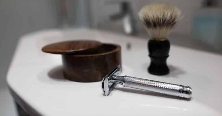 How to Clean a Double Edge Razor – Renew Your Razor With Easy Cleaning