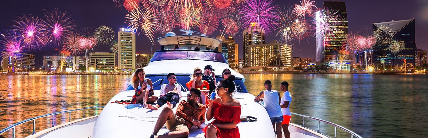 How to Celebrate New Years Eve in Dubai with a Yacht Rental